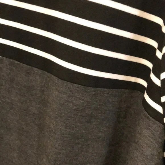 Bloom Chic Mock Neck Striped Patchwork Drawstring Sweatshirt 18-20 NWT - Picture 4 of 8